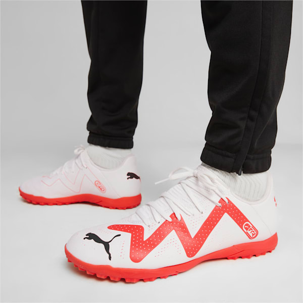 Botín  FUTURE PLAY TT ADP, PUMA White-Fire Orchid, large-ARG