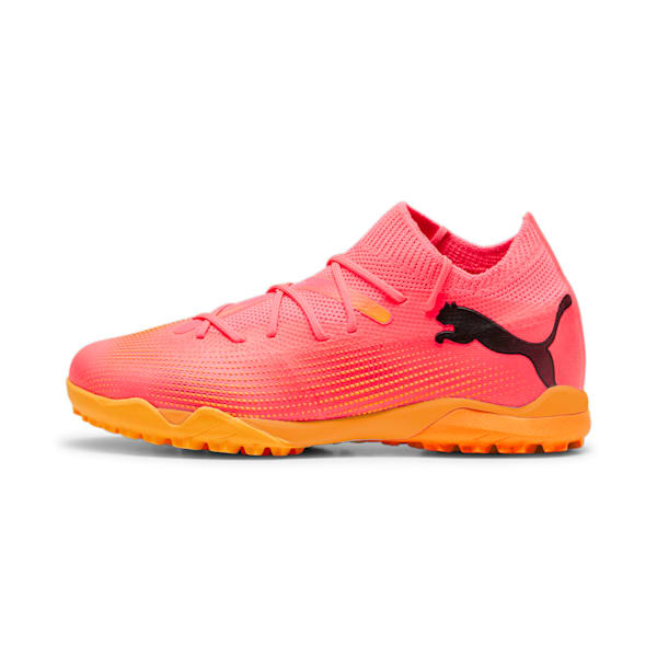 Botines de fútbol juveniles de corte medio FUTURE 7 MATCH NJR FG/AG, Sunset Glow-PUMA Black-Sun Stream, large-ARG