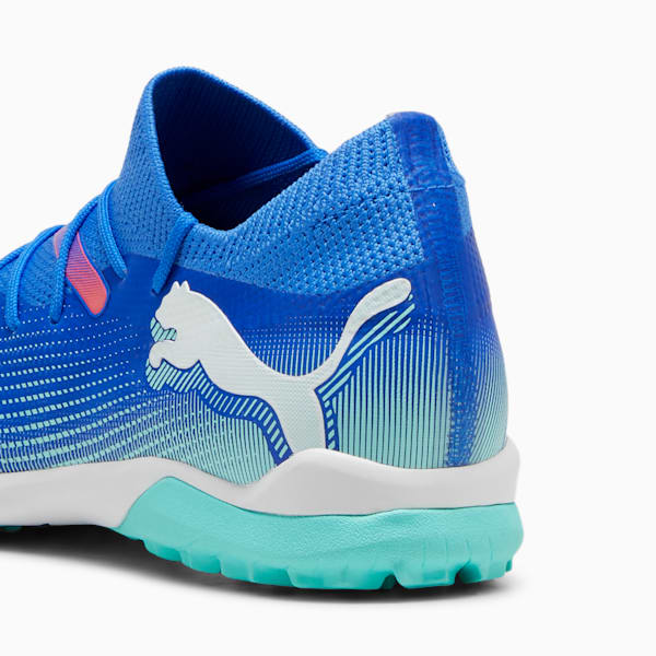 Botines de futsal Future 7 Match TT para mujer, Bluemazing-PUMA White-Electric Peppermint, large-ARG