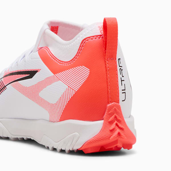 Tacos de fútbol ULTRA 5 MATCH TT Mid para adolescentes, PUMA White-PUMA Black-Glowing Red, large-MEX