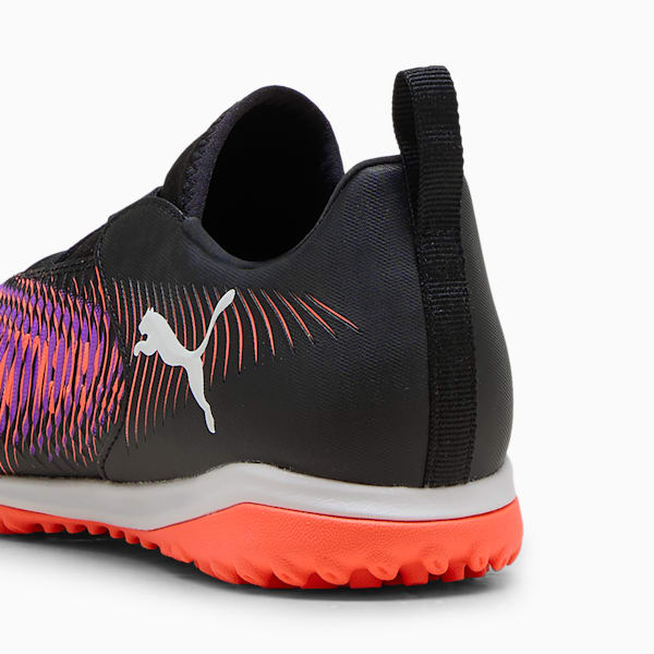 Tacos de fútbol FUTURE 8 MATCH TT + adolescentes sin cordones, PUMA Black-PUMA White-Glowing Red, large-MEX