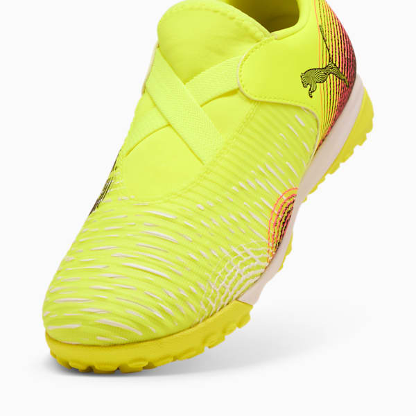 Tacos de fútbol FUTURE 8 MATCH TT + adolescentes sin cordones, Yellow Alert-PUMA Black-Sun Struck, large-MEX