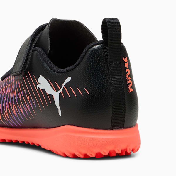 Tacos de fútbol adolescente FUTURE 8 PLAY TT, PUMA Black-PUMA White-Glowing Red, large-MEX
