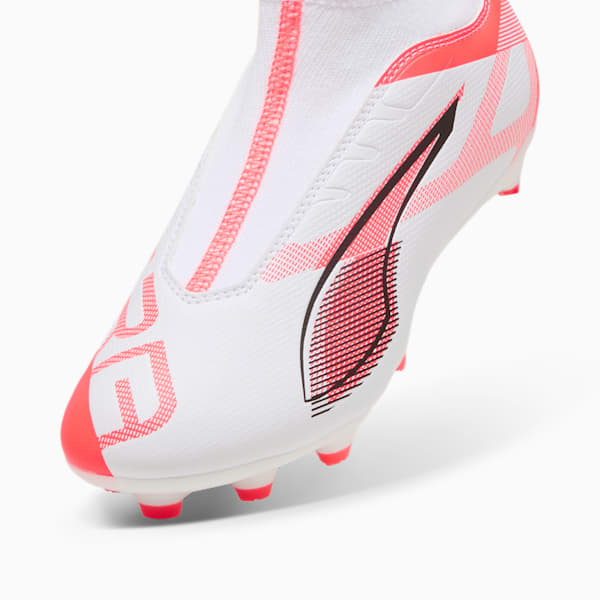 Botines de fútbol ULTRA 5 MATCH+ FG/AG juvenil, PUMA White-PUMA Black-Glowing Red, large-ARG