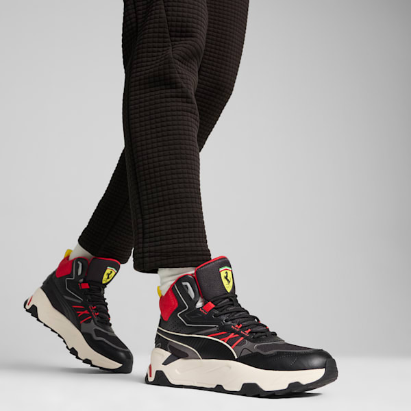 Tenis Hombre Scuderia Ferrari Trinity Mid, PUMA Black-Rosso Corsa, large-MEX