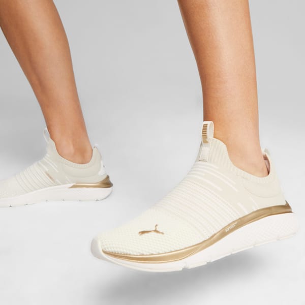Tenis para correr Softride Pro Echo Slip Metal para mujer, Warm White-Alpine Snow-PUMA Gold, large-MEX