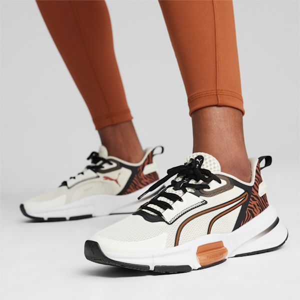 Zapatillas de training PWRFrame TR 3 para mujer, Warm White-PUMA Black-Teak, large-ARG