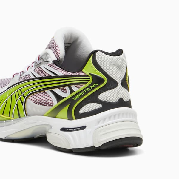 emmi×PUMA】シルバーをキーカラーにしたメタリックコレクション
