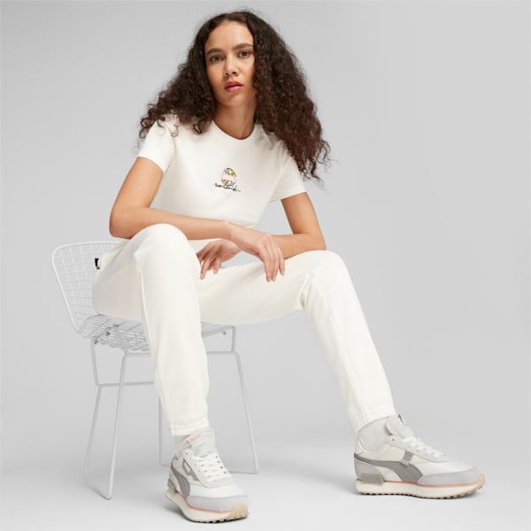 Remera para mujer Sportswear by PUMA, Warm White, large-ARG