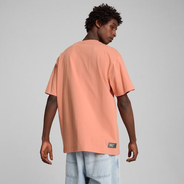 CLUB DE COURSE Graphic Tee Unisex, Deeva Peach, large-ZAF