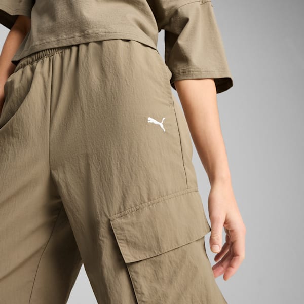 WARDROBE Essentials Relaxed Woven Cargo Pants Women, Velvet Moss, large-ZAF