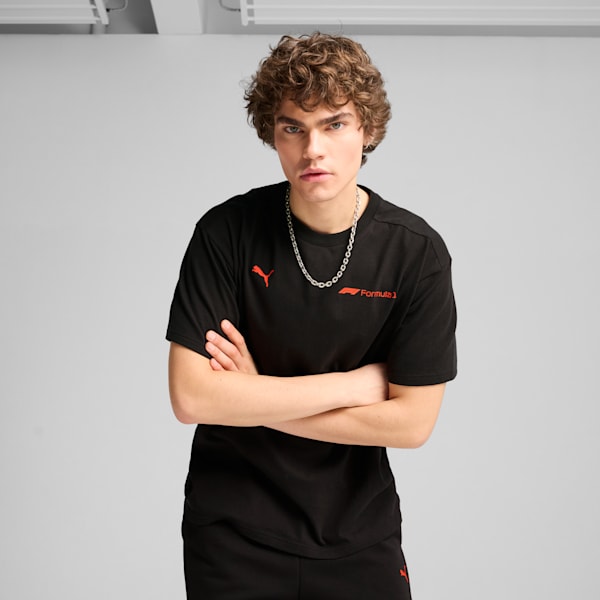 F1® ESS+ Relaxed Graphic Tee Men, PUMA Black, large-MEX
