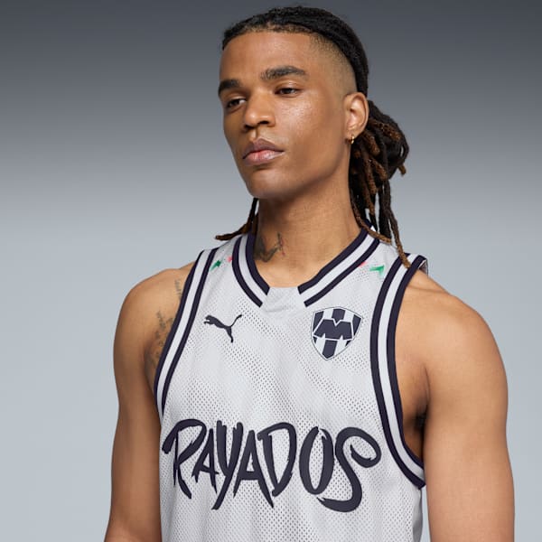 Camiseta de básquetbol PUMA HOOPS x CF MONTERREY para hombre, Feather Gray-PUMA White-AOP, large-MEX
