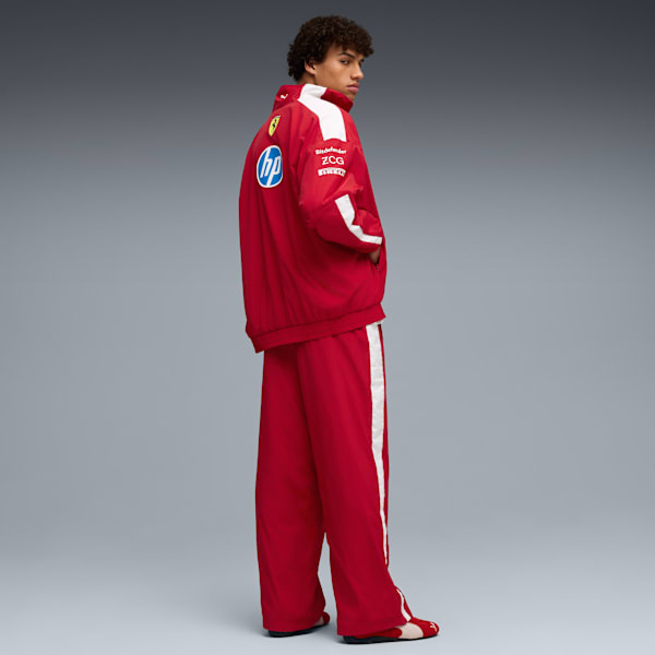 Pants oversized Scuderia Ferrari 2025 Drivers T7 Hombre, Dark Cherry, large-MEX
