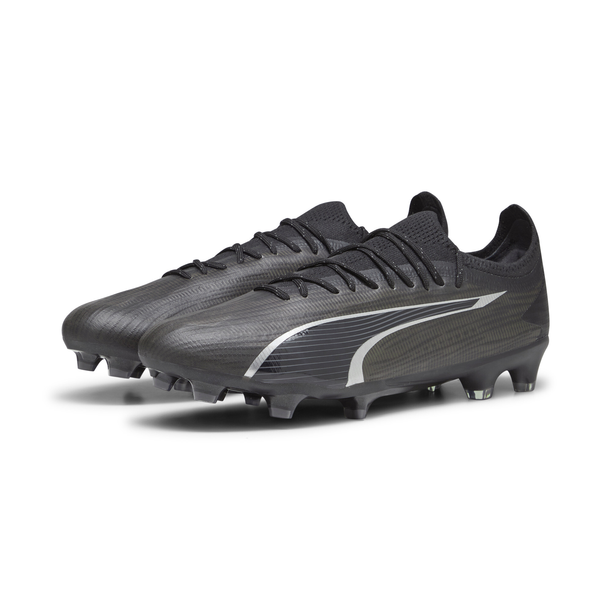 Men's PUMA ULTRA ULTIMATE FG/AG Football Boots In Black, Size EU 44