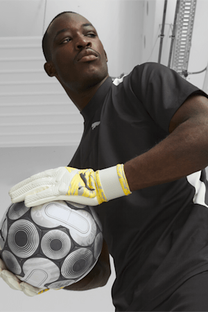 FUTURE Match NC Goalkeeper gloves, Yellow Blaze-PUMA Black, extralarge-GBR