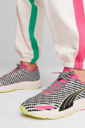 Pink puma running shoes shop
