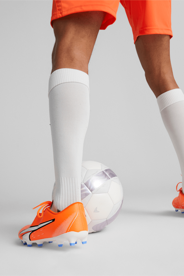 ULTRA Play FG/AG Football Boots Men, Ultra Orange-PUMA White-Blue Glimmer, extralarge