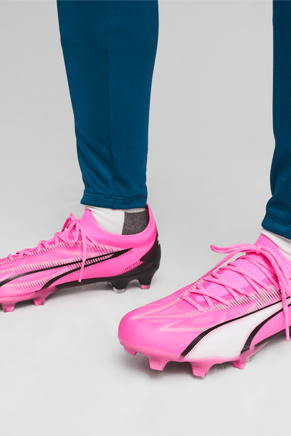 ULTRA ULTIMATE FG/AG Women's Football Boots, Poison Pink-PUMA White-PUMA Black, extralarge