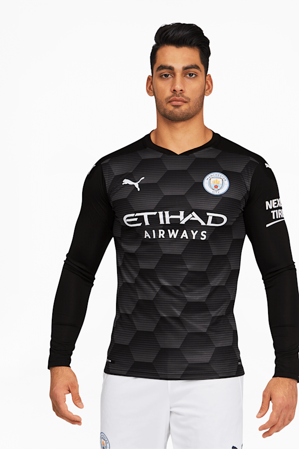Puma goalkeeper kits discount