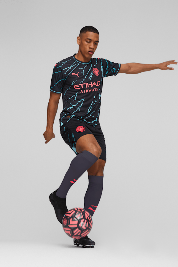 Puma mens soccer shorts top