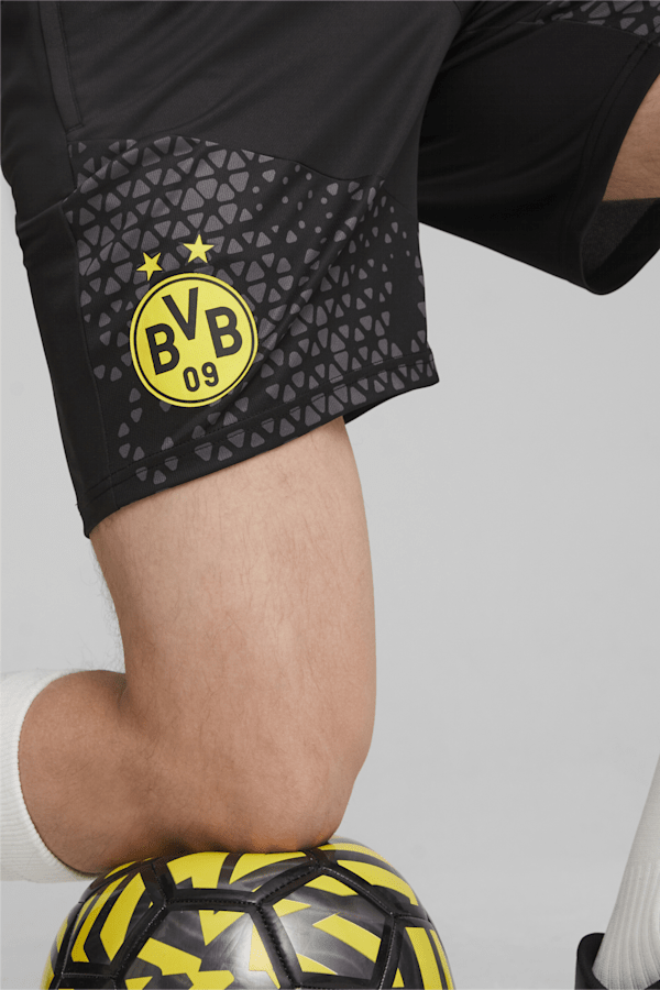 Borussia Dortmund Soccer Training Shorts, PUMA Black-Cyber Yellow, extralarge