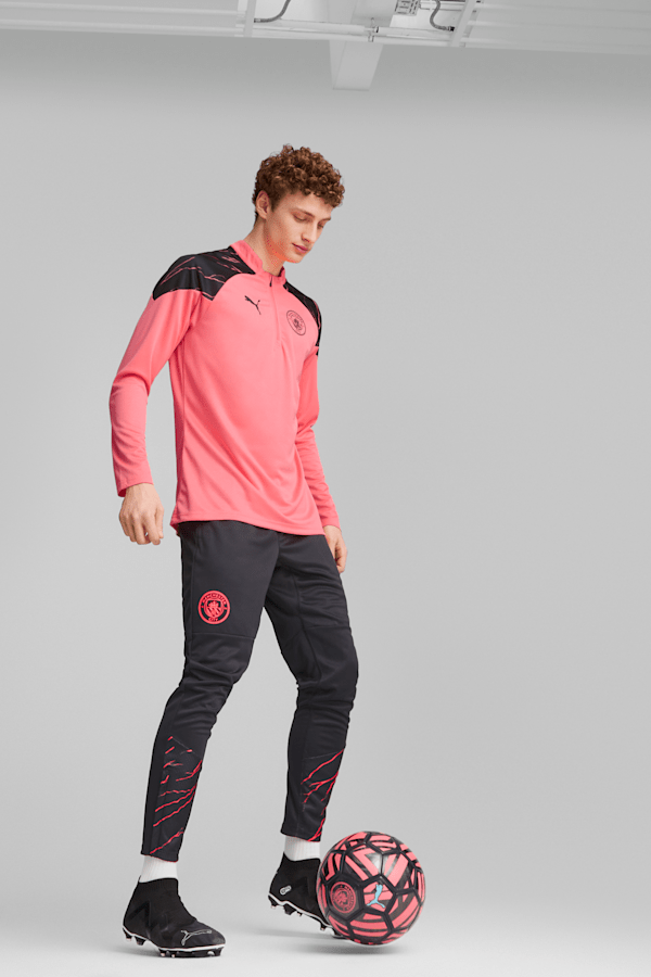 Nike Club Cuffed Sweatpants in Pink for Men