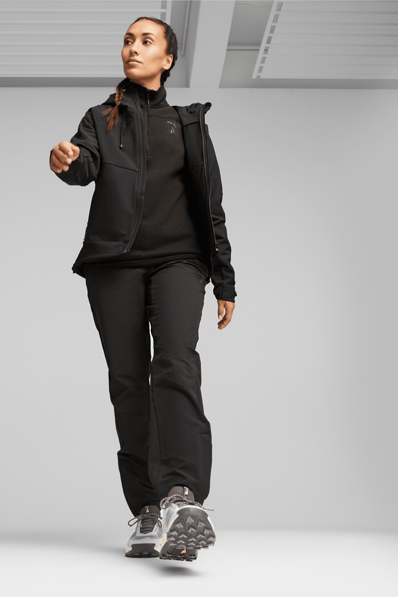 Soft shell best sale running jacket women's