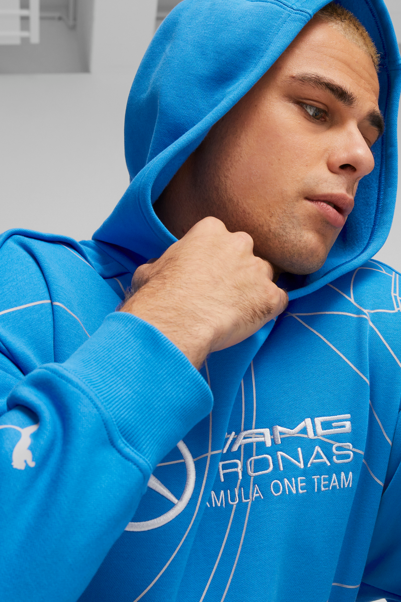 Mercedes-AMG PETRONAS Statement Men's Sweatshirt | PUMA