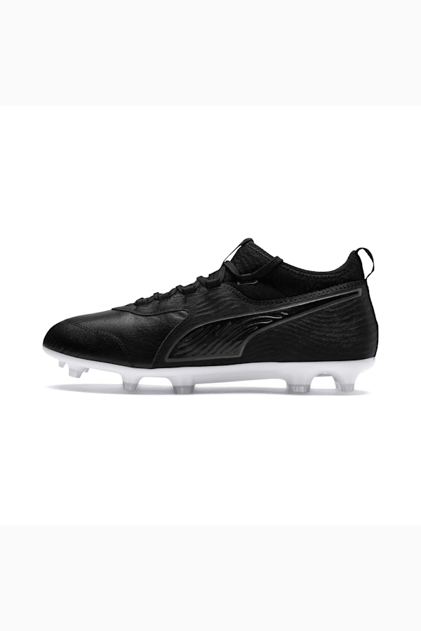 Black puma online soccer cleats