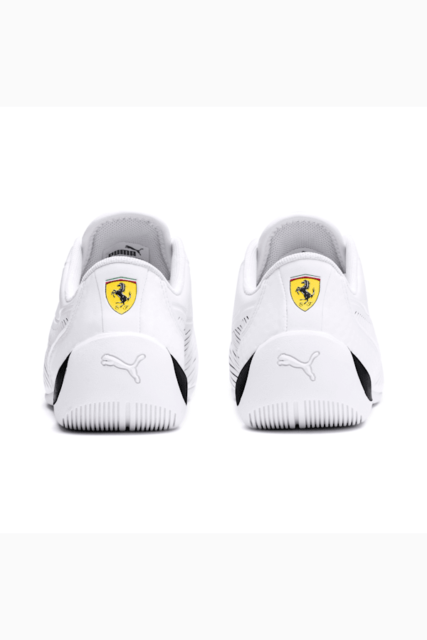 Shoe stores from the 7s deals