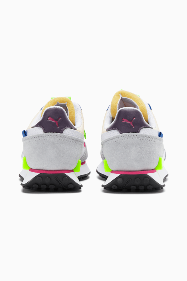 Women's future rider play on outlet running sneakers