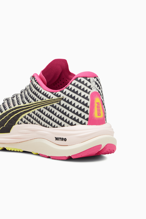 Nike womens running 2025 shoes pink and black