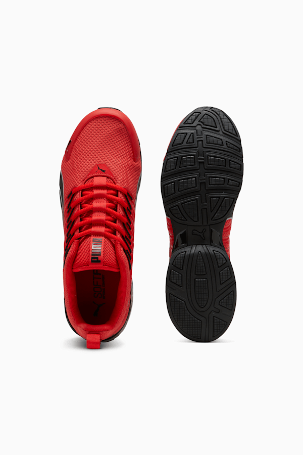 Nike red on sale colour sneakers